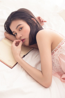 亚洲精品午夜久久久久久久久